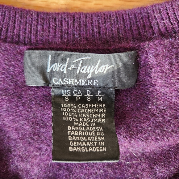 Lord & Taylor Cashmere sweater - Picture 3 of 3